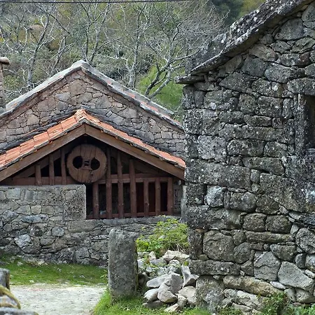 Holiday home Branda Da Aveleira *